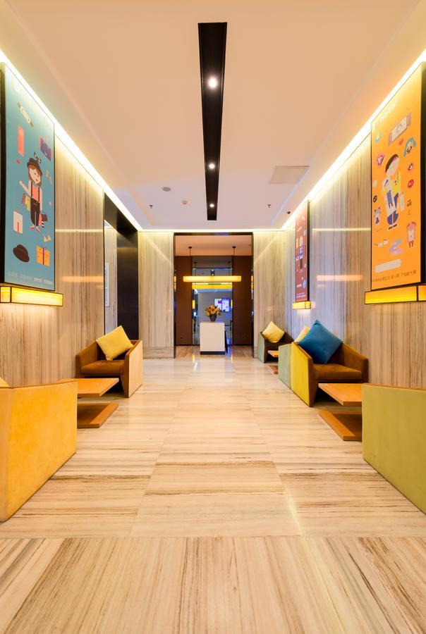 Iu Hotel Hezhou Bus Terminal ภายนอก รูปภาพ