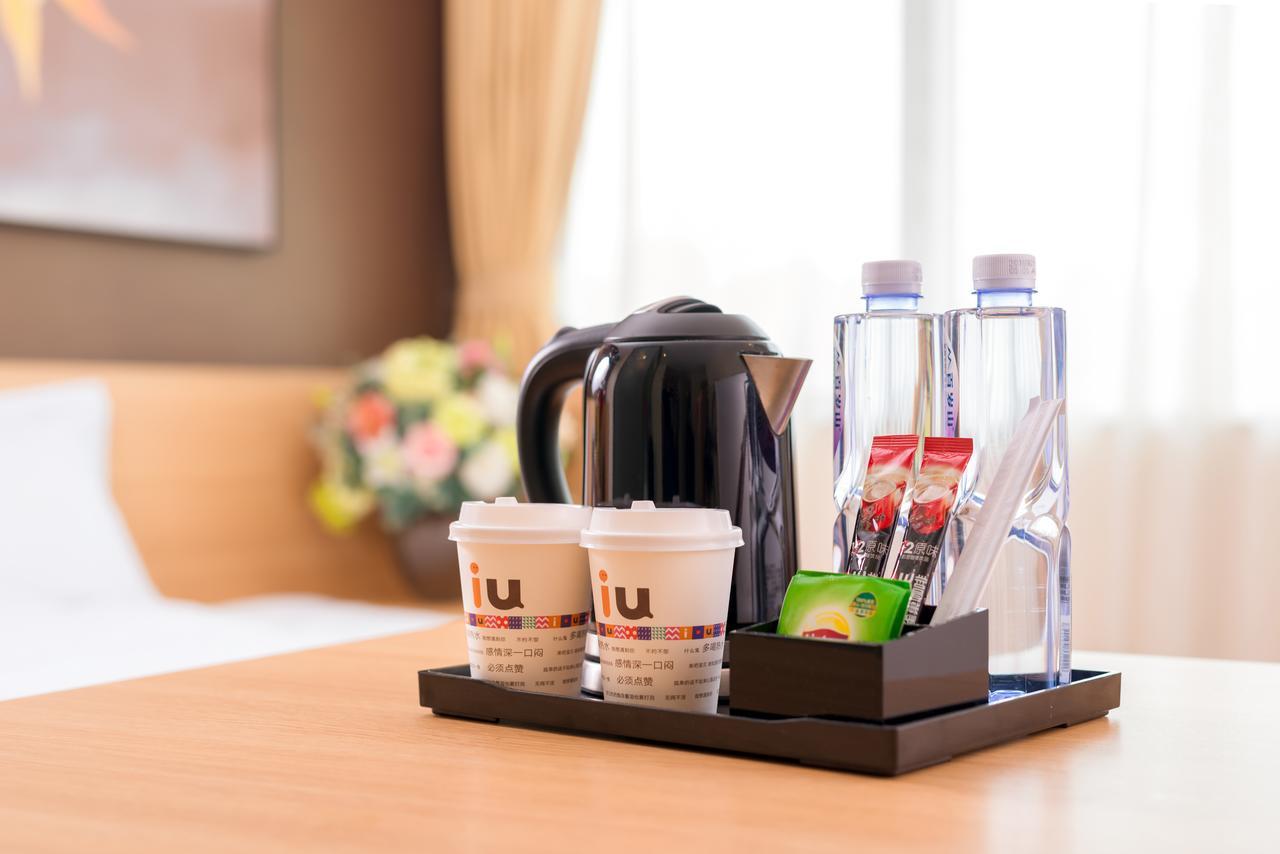 Iu Hotel Hezhou Bus Terminal ภายนอก รูปภาพ